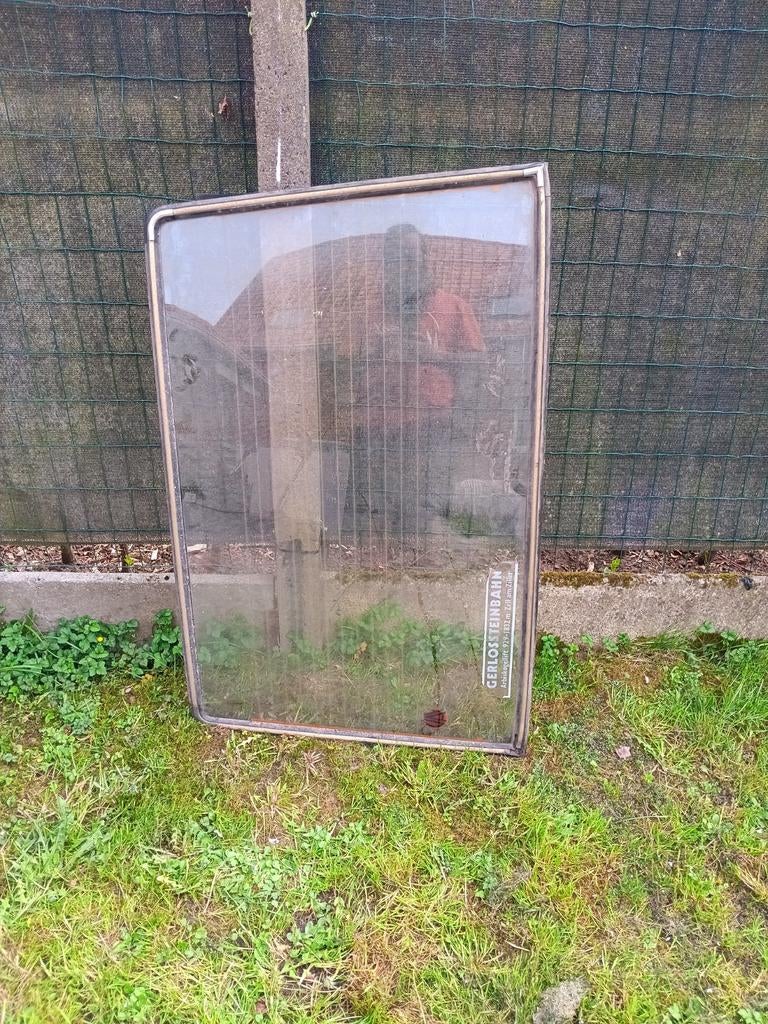 Achterruit passat mk1 en voorruit kever 1303, Ophalen