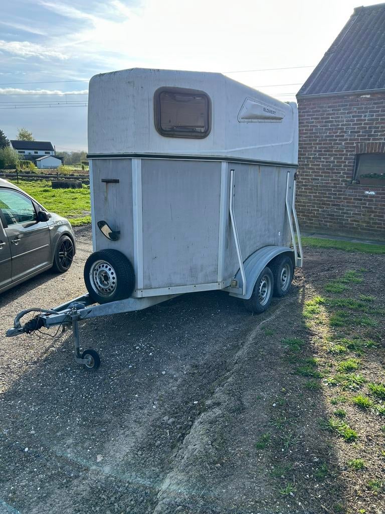 Van blomert 2 chevaux, Enlèvement, Utilisé