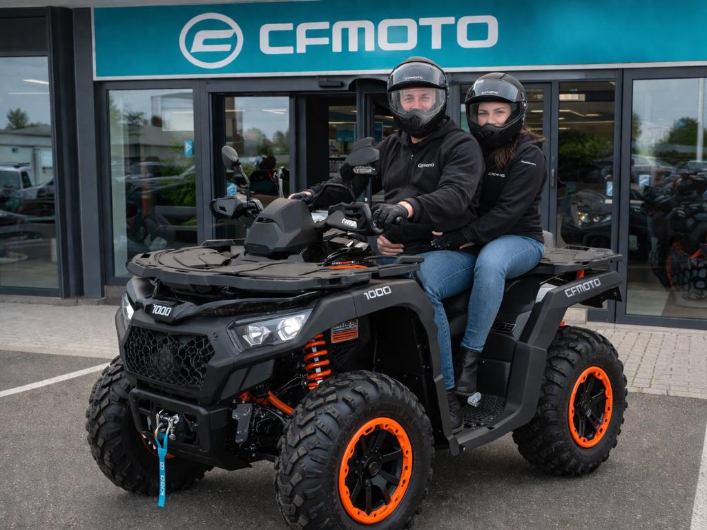 CFmoto CForce 1000 Touring : UNE ACTION SUPERBE JAMAIS VUE, Motos, Quads & Trikes, plus de 35 kW, 2 cylindres, Enlèvement