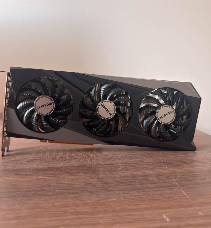 AMD Gigabyte Radeon RX 6500 XT OC, Informatique & Logiciels, Cartes vidéo, Comme neuf, AMD, PCI-Express 4.0, GDDR6, HDMI, DisplayPort