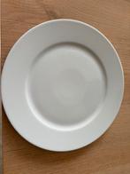 Grote witte porceleinen borden., Huis en Inrichting, Keuken | Servies, Ophalen, Zo goed als nieuw, Bord(en)