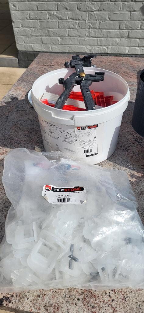 outils - carrelage, sols et murs, Bricolage & Construction, Outillage | Outillage à main, Utilisé, Enlèvement