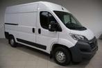 Opel Movano 2.2 Turbo D L2H2 (bj 2022), Auto's, Bestelwagens en Lichte vracht, Parkeersensor, Gebruikt, Euro 6, 4 cilinders