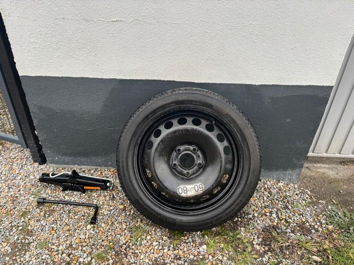 Renault, Dacia reserveband (145/70R17 107M) nieuwe band, Auto-onderdelen, Overige Auto-onderdelen, Renault, Dacia, Nieuw, Ophalen