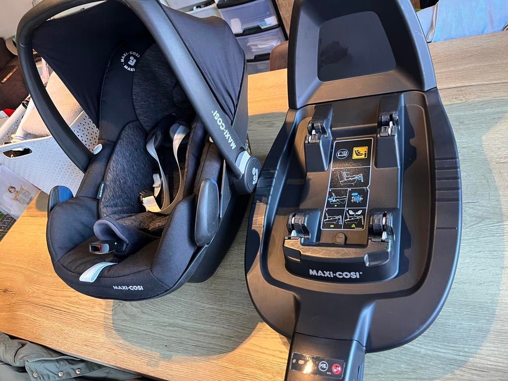 Maxi cosi + Isofix, Ophalen, Zo goed als nieuw, Maxi-Cosi, Autogordel of Isofix