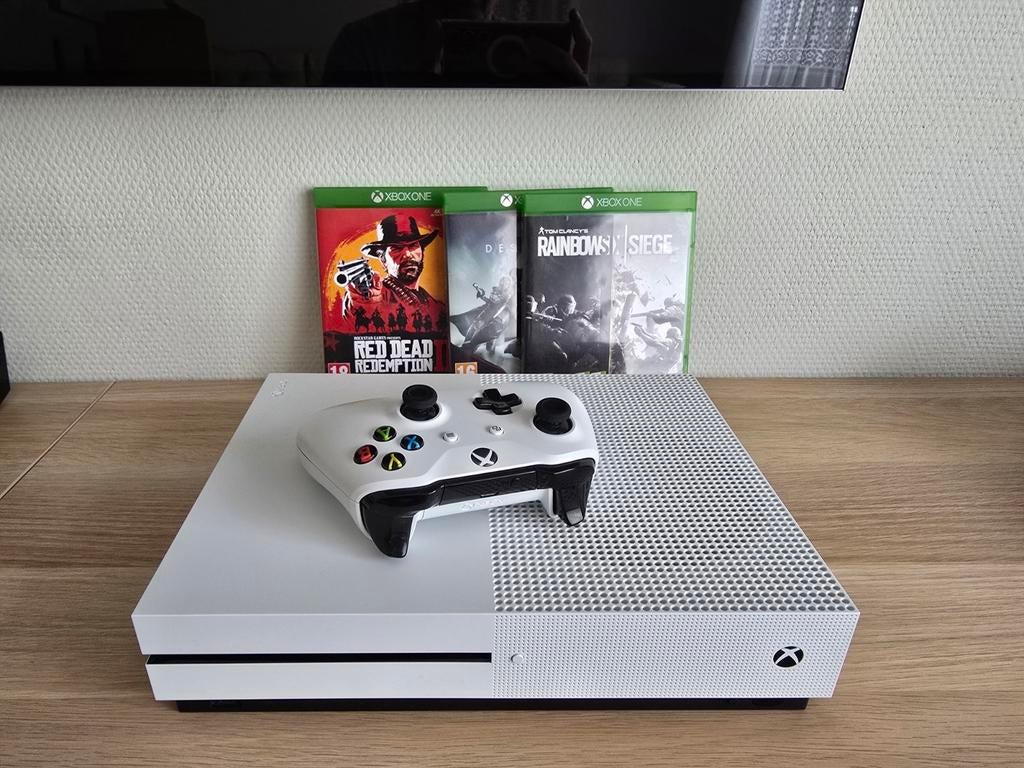 Xbox One S 1 TB + 3 GAMES, Games en Spelcomputers, Met games, Xbox One, Zo goed als nieuw, 1 TB