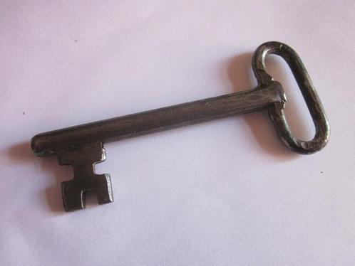 Belle clef ancienne Château de Jodoigne XVIIIème serrure, Collections, Collections Autre, Enlèvement ou Envoi