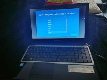 laptop packard bell EasyNote TE + lader beschikbaar voor biedingen