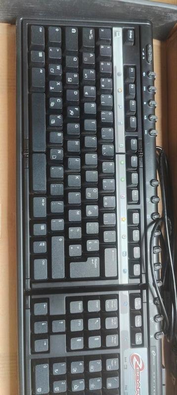 Zboard Steelseries keyboard azerty compleet  beschikbaar voor biedingen