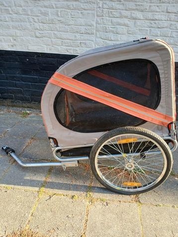 Opvouwbare fietskar voor honden tot 40kg beschikbaar voor biedingen