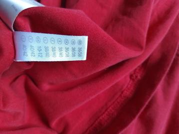 Zwangerschapst-shirt rood voetjes maat 36-38