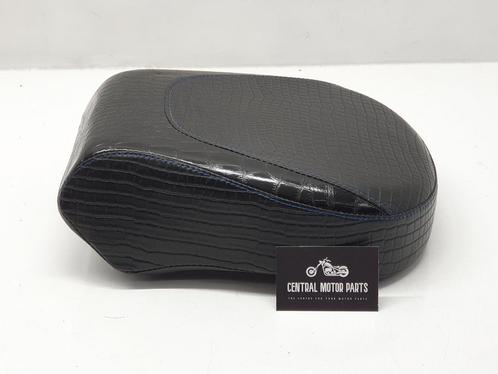 Selle Passenger Fat Boy 07-17 aspect peau de serpent, Motos, Pièces | Harley-Davidson, Utilisé, Enlèvement ou Envoi