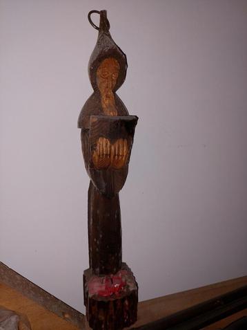 Sculpture saint en bois moine  disponible aux enchères