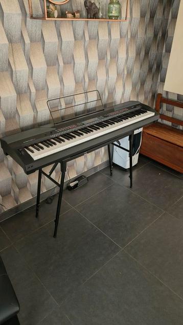 Medeli sp4200 keyboard. beschikbaar voor biedingen
