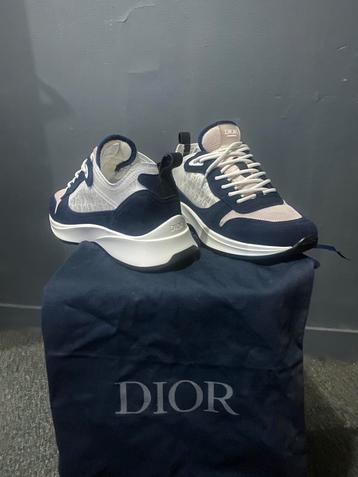 Basket Dior beschikbaar voor biedingen
