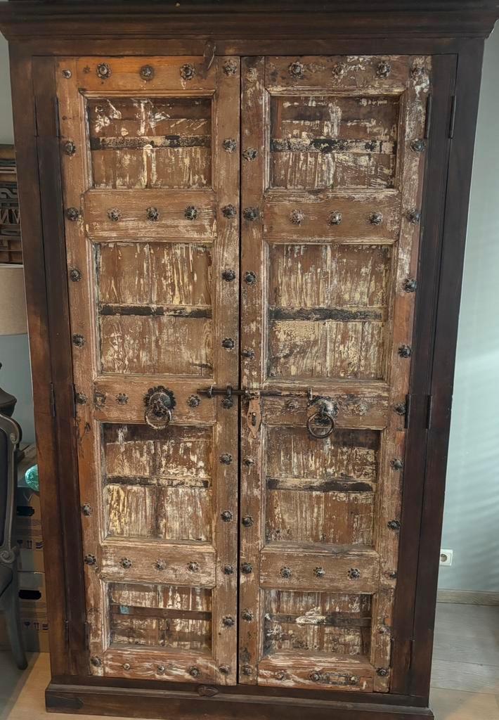 Koloniale kast, Huis en Inrichting, Kasten | Buffetkasten, Zo goed als nieuw, 200 cm of meer, 100 tot 150 cm, 75 cm of meer, Met deur(en)