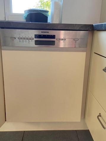 Siemens afwasmachine beschikbaar voor biedingen