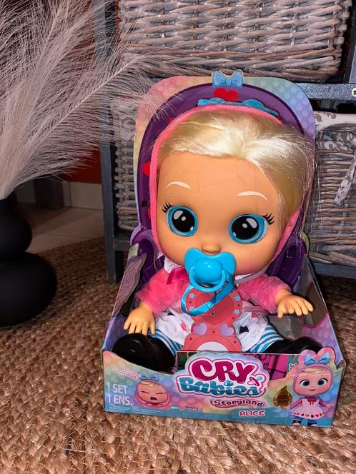 Poupon Cry Babies Dressy Alice, Kinderen en Baby's, Speelgoed | Poppen, Zo goed als nieuw, Overige typen