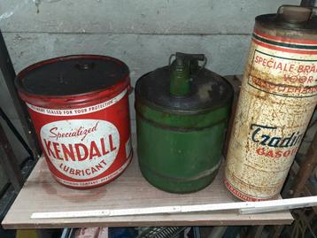 Vintage olieblikken, oliekan, oil can beschikbaar voor biedingen
