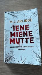 M.J. Arlidge - Iene Miene Mutte, Boeken, Ophalen of Verzenden, M.J. Arlidge