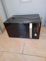 Four à micro-ondes à vendre, Maison & Meubles, Cuisine | Ustensiles de cuisine, Enlèvement