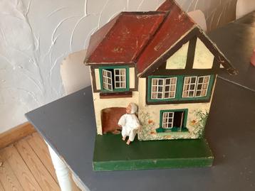 Poppenhuis 19e eeuws  beschikbaar voor biedingen