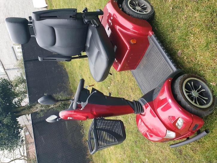 Scootmobiel Capro 2 MET NIEUWE BATERIJEN!, Diversen, Brommobielen en Scootmobielen, Zo goed als nieuw, Ophalen