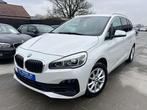 BMW 218 i GRAN TOURER NAVIGATIE LEDER XENON CAMERA LED PDC, Auto's, BMW, Monovolume, Euro 6, 2 Reeks, Wit