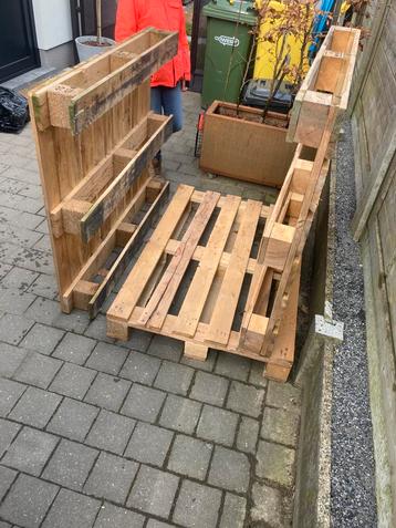 3 palletten gratis  beschikbaar voor biedingen