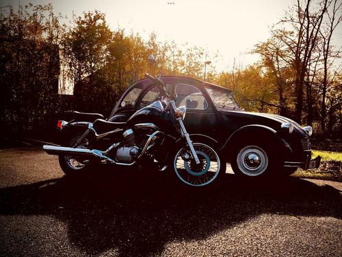 Suzuki intruder VL 125cc, Motoren, Motoren | Suzuki, Particulier, Chopper, 11 kW of minder, 2 cilinders, Ophalen