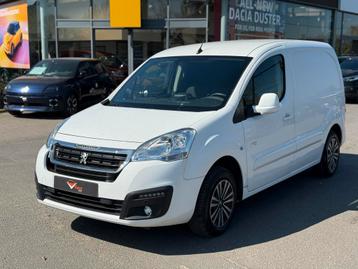 Peugeot partner benzine FULL OPTION weinig km+ keuring vvk beschikbaar voor biedingen