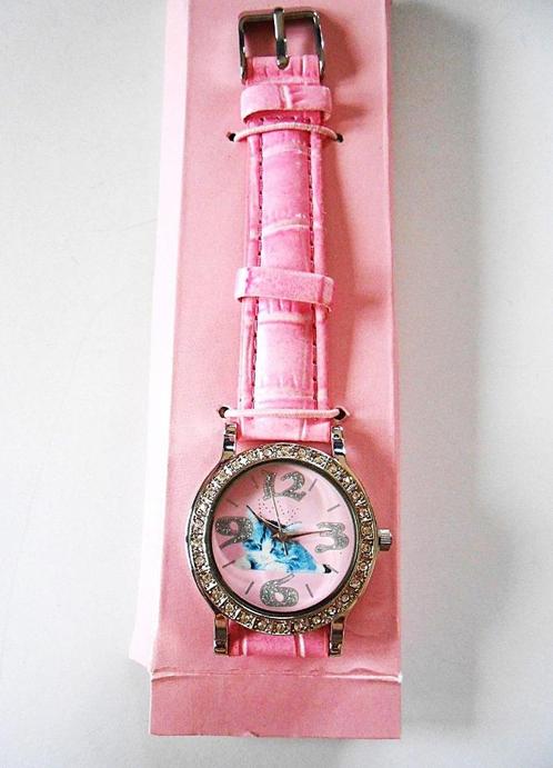 AVON: Het „CHATON” horloge, Handtassen en Accessoires, Kindersieraden, Nieuw, Horloge, Roze, Ophalen of Verzenden