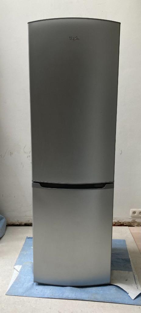 Réfrigérateur Whirlpool avec congélateur, Electroménager, Réfrigérateurs & Frigos, Utilisé, Avec compartiment congélateur, 200 litres ou plus