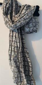 Foulard pour garçon, Kinderen en Baby's, Kindermode-accessoires, Ophalen, Zo goed als nieuw