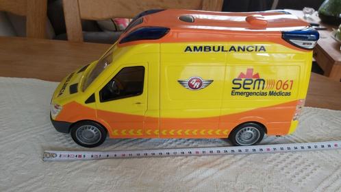 Mercedes benz sprinten Ambulancia  Cataluña Sem 061, Kinderen en Baby's, Speelgoed | Playmobil, Zo goed als nieuw, Ophalen of Verzenden