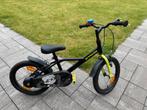 Btwin Fiets 16 inch 4-6 jaar - Dark Hero + zijwieltjes, Fietsen en Brommers, Fietsen | Kinderfietsjes, Ophalen, Zo goed als nieuw