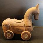 Antiek houten beeldje paard - doosje, Antiek en Kunst, Kunst | Beelden en Houtsnijwerken, Ophalen of Verzenden