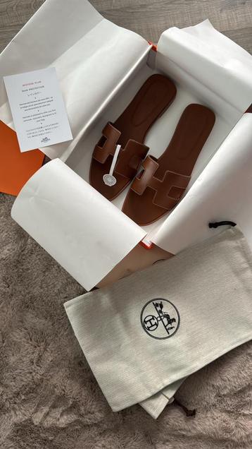 Sandales Hermès Oran beschikbaar voor biedingen