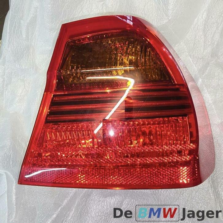 Nieuw achterlicht rechtsbuiten BMW 3 serie E90 63216937458, Auto-onderdelen, Verlichting, BMW, Nieuw, Ophalen of Verzenden