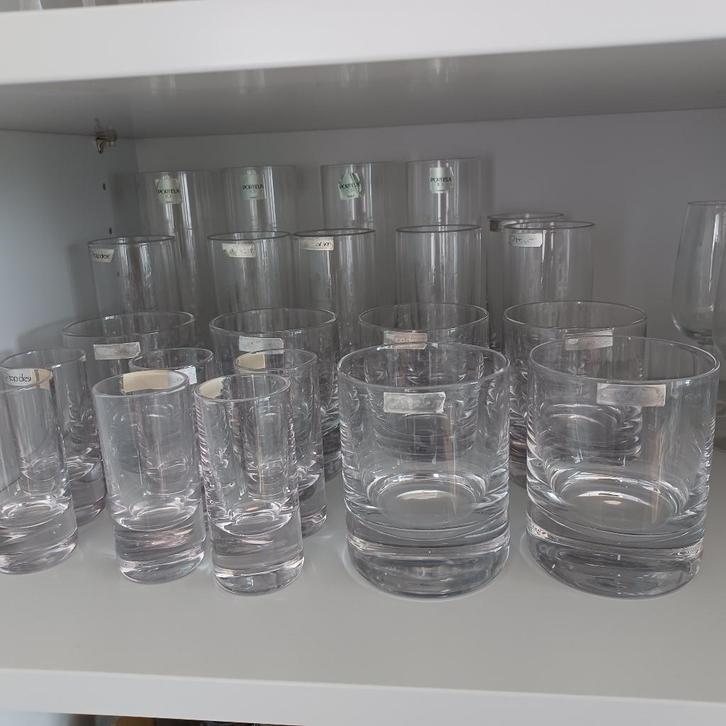 ensemble de verre de luxe, Collections, Verres & Petits Verres, Enlèvement