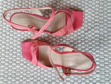 Sandalen Zinda beschikbaar voor biedingen