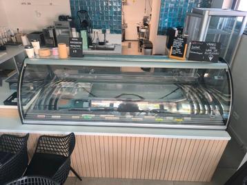 ijstoog voor 24 bakken van 5L  beschikbaar voor biedingen