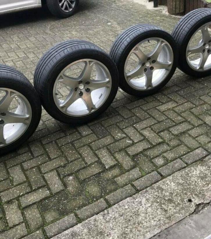 19 inch 5x114.3 ferrari california velgen banden breedset, Auto-onderdelen, Remmen en Aandrijving, Ferrari, Ophalen of Verzenden
