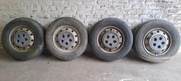 !A VENDRE - ECHANGE! Jante 5x118 - 71.1 - ET68 - 16" 205/75!