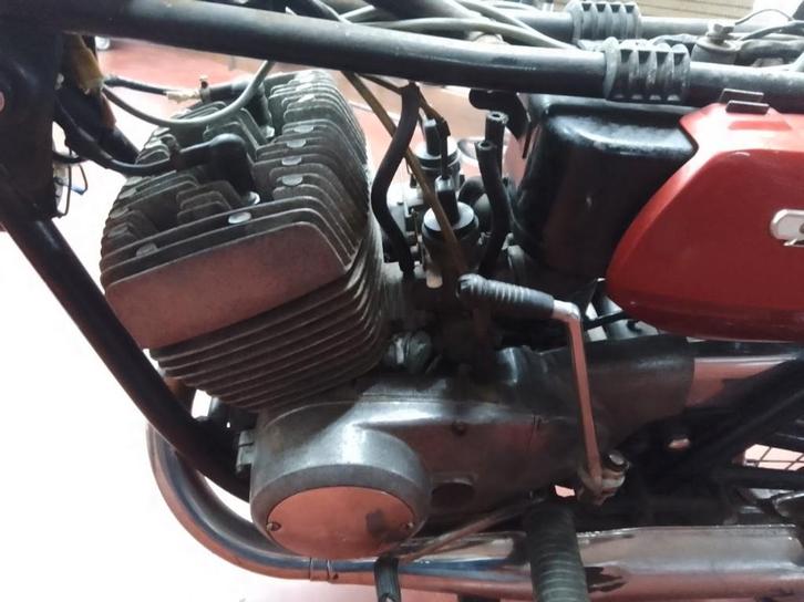 1971 suzuki T 250, Motos, Pièces | Oldtimers & Ancêtres, Enlèvement ou Envoi