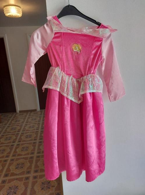 Robe Disney Belle au Bois Dormant 8 ans Taille 128, Kinderen en Baby's, Carnavalskleding en Verkleedspullen, Gebruikt, Meisje