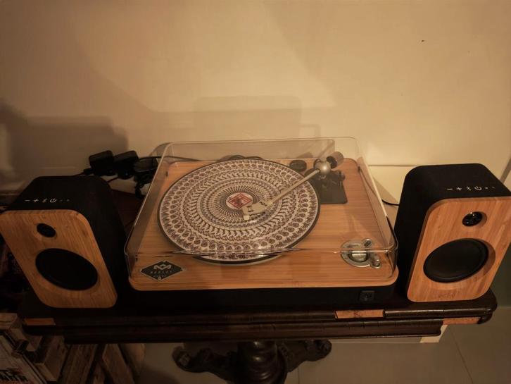 House of Marley Stir It Up + Haut-parleurs Duo + Housse anti, Musique & Instruments, DJ sets & Platines, Comme neuf, Platine, Autres marques