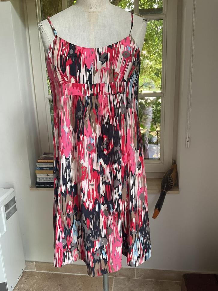 Bain de soleil 100% zijde, maat 38, Kleding | Dames, Jurken, Zo goed als nieuw, Onder de knie, Ophalen of Verzenden