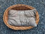 Panier en osier avec coussin, Ophalen, Gebruikt