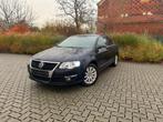 VW Passat 1.6 TDI - 180000km/2010/EURO 5, Auto's, Volkswagen, Stof, Zwart, 1600 cc, Zwart